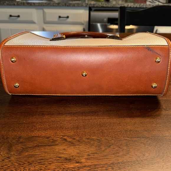 Dooney & Bourke Bag - Picture 3 of 16